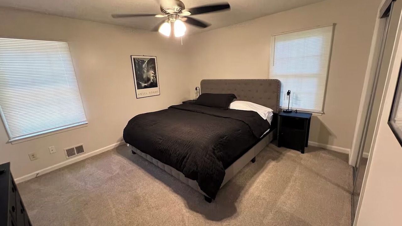 Photo of Bedroom in Riverdale