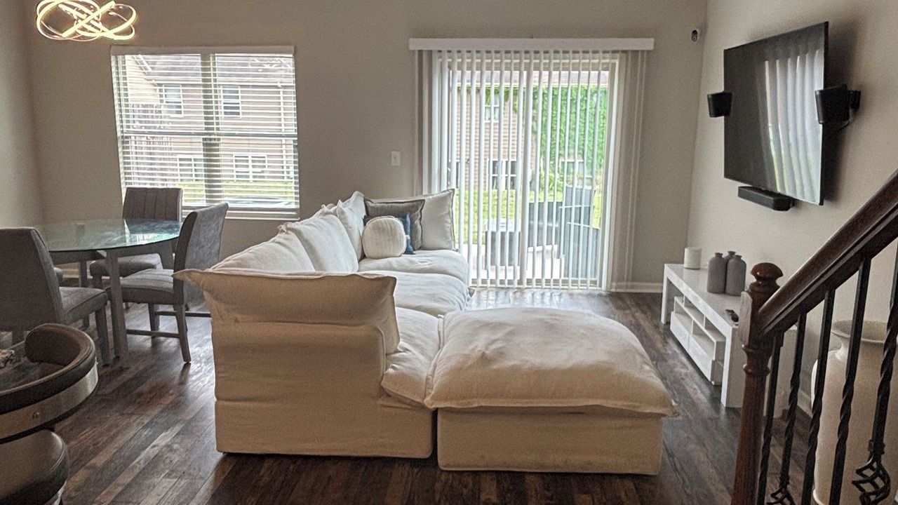Photo of Livingroom in Irondale