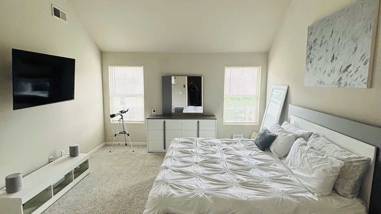 Photo of Bedroom in Irondale