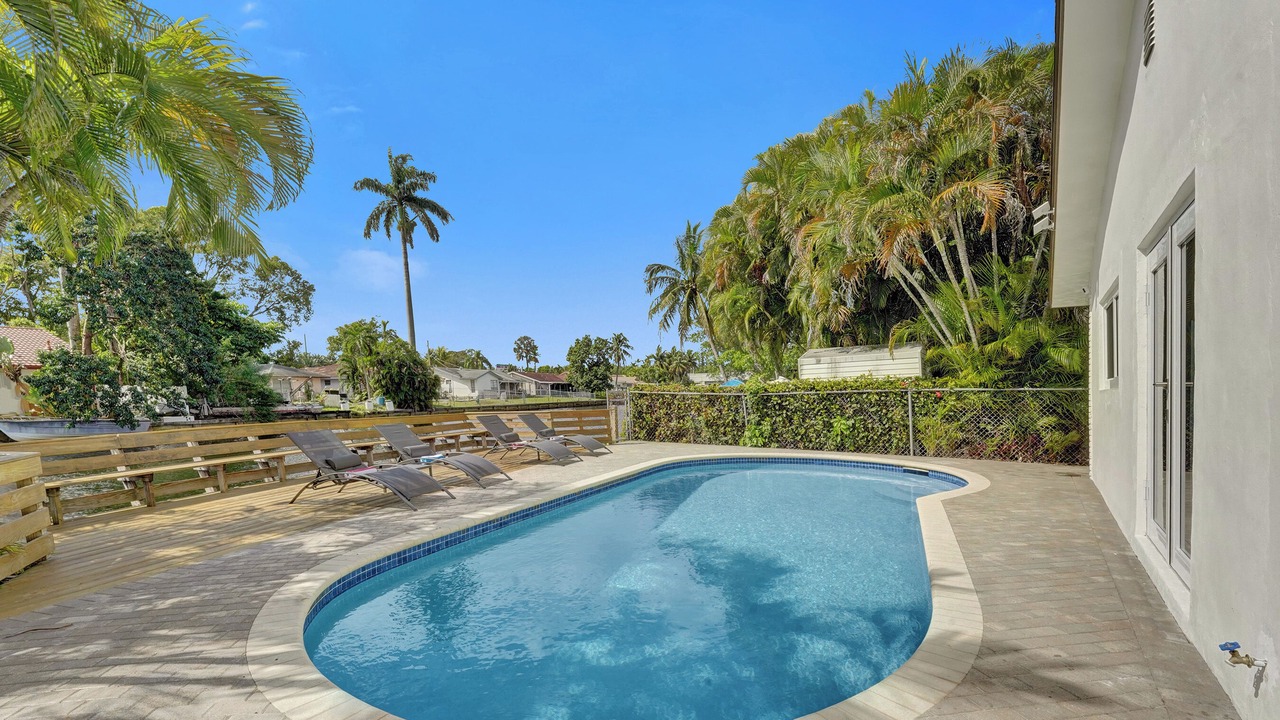 Photo of Outdoor in North Central Hollywood