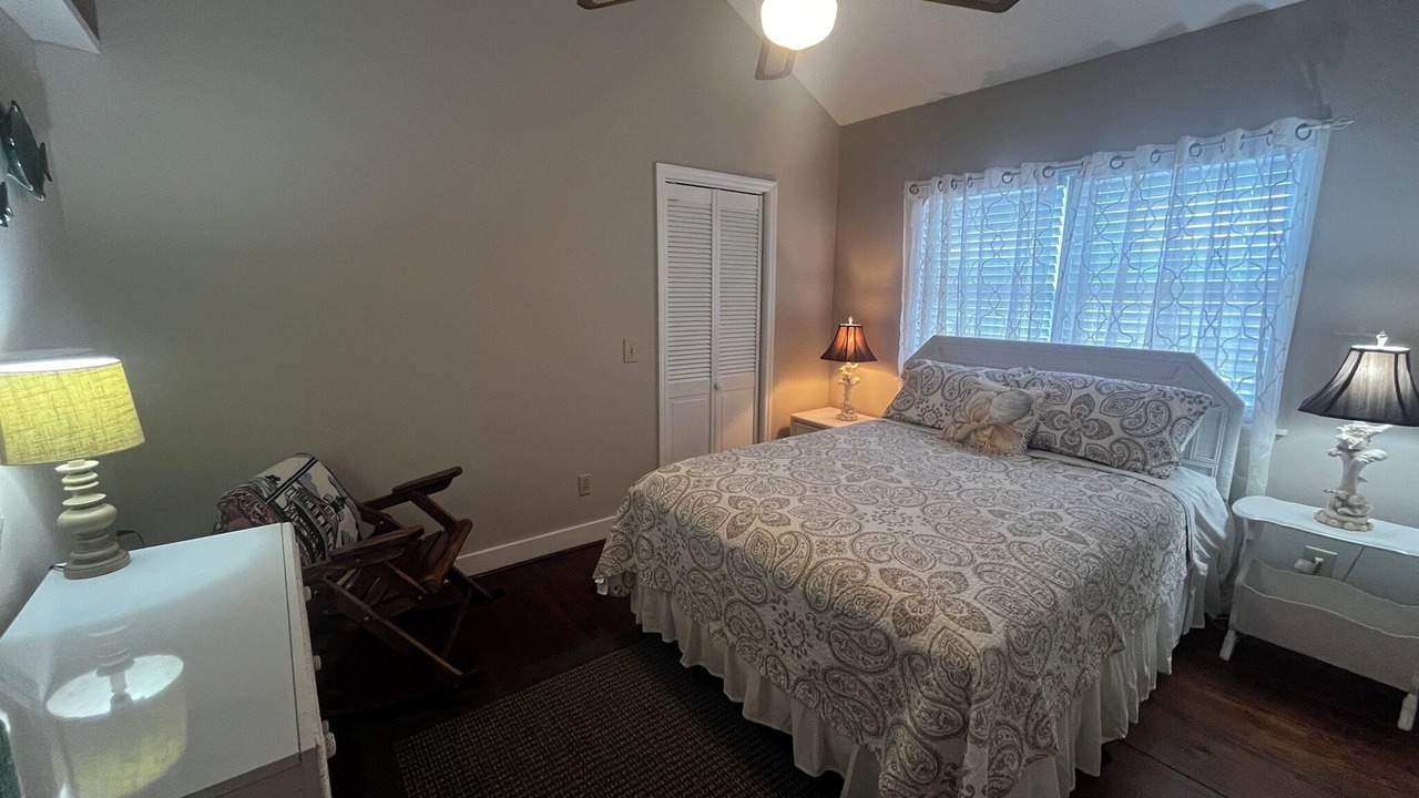 Photo of Bedroom in Saint Simons Island