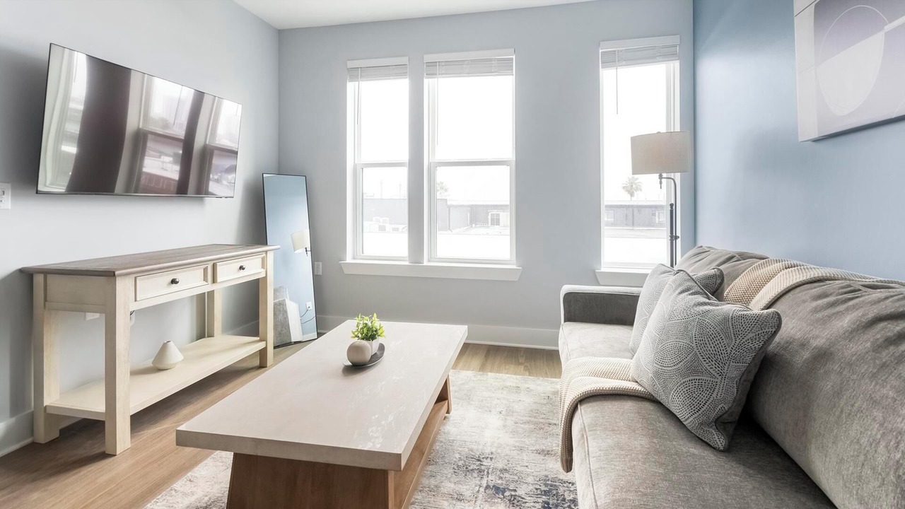 Photo of Livingroom in Sports Complex