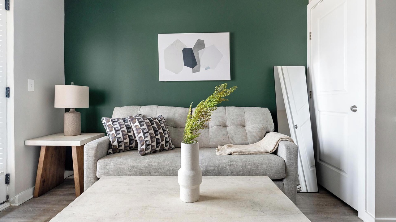 Photo of Livingroom in Yamacraw Village