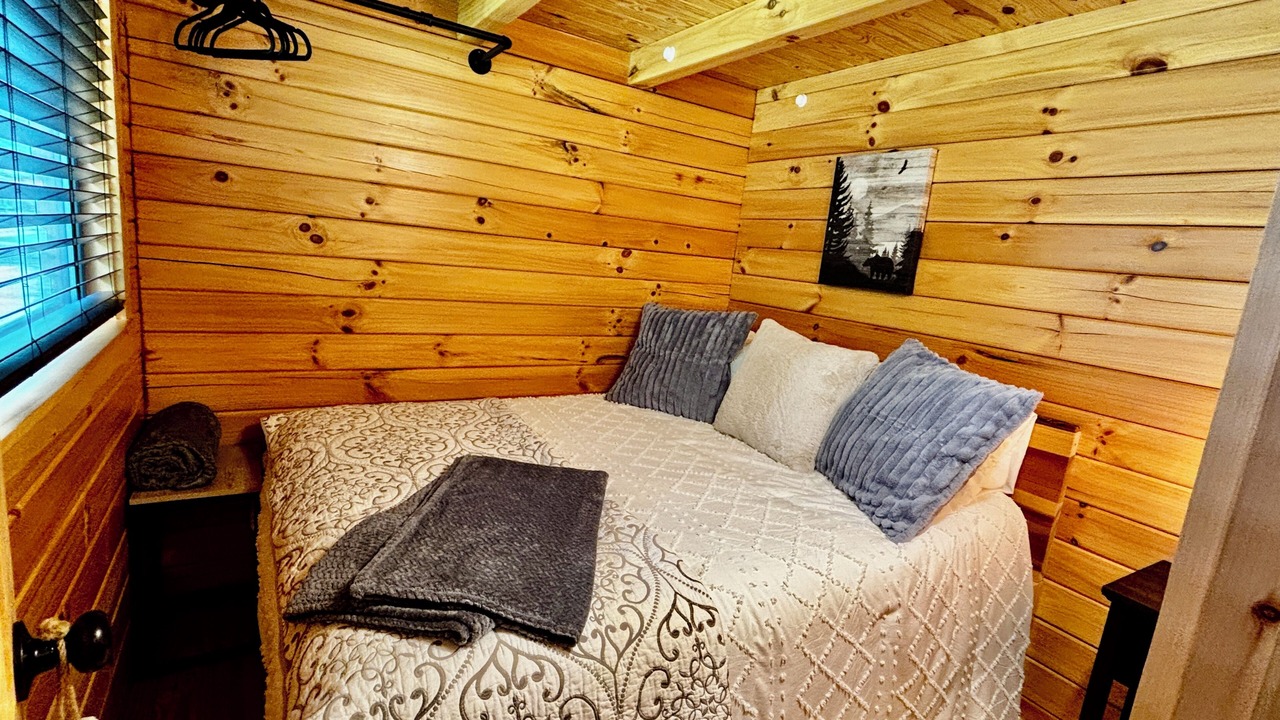 Photo of Bedroom in Canton