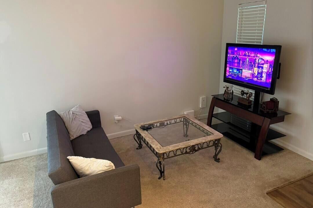 Photo of Livingroom in Huntsville
