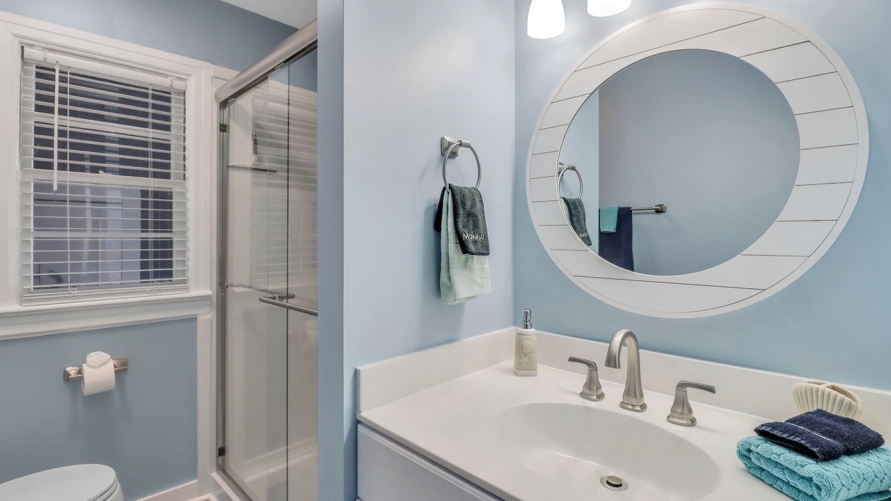 Photo of Bathroom in Long Beach