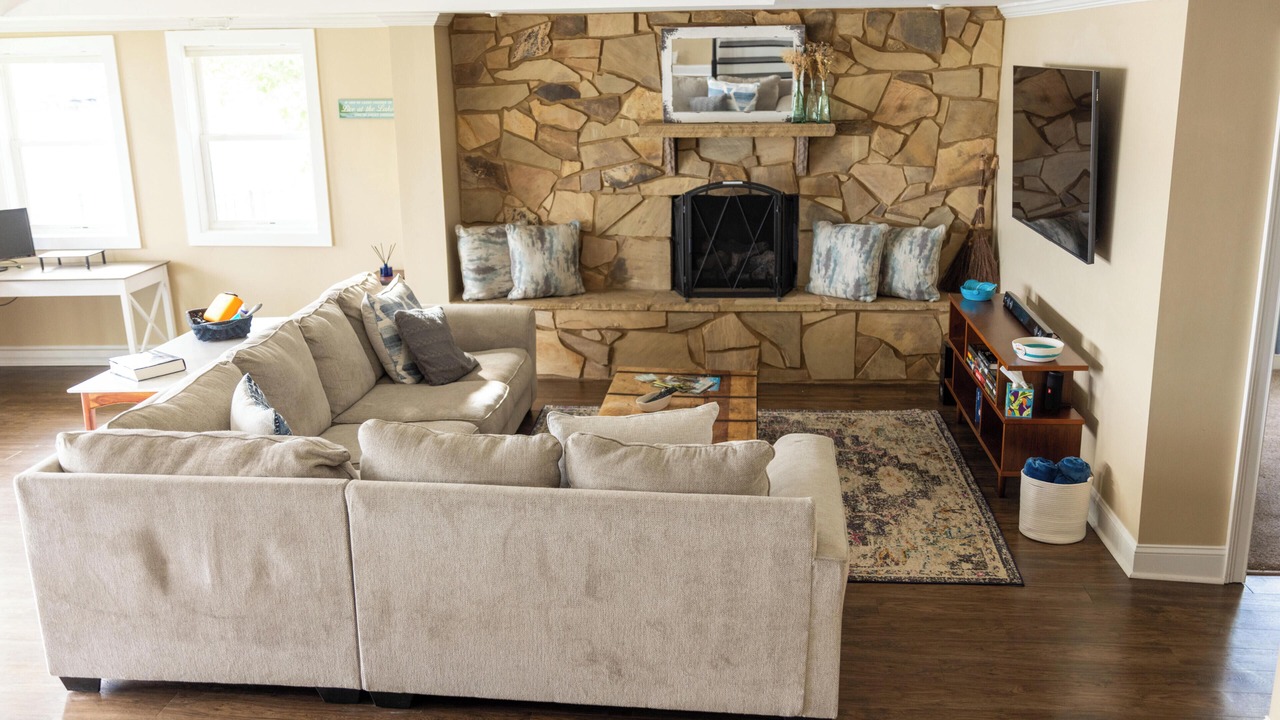 Photo of Livingroom in Hollands Landing