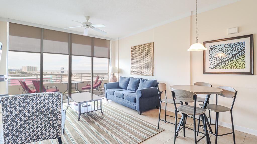 Photo of Livingroom in Biloxi