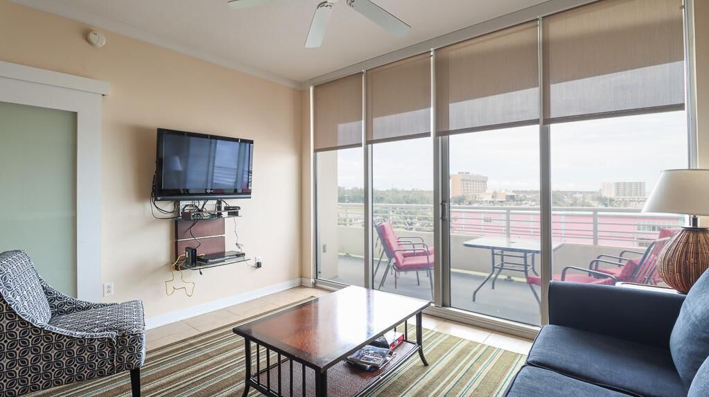 Photo of Livingroom in Biloxi