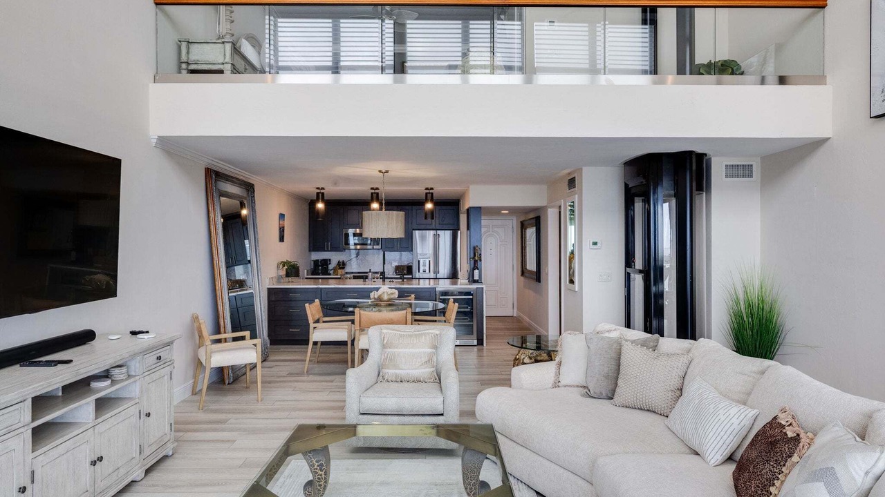 Photo of Livingroom in Punta Rassa