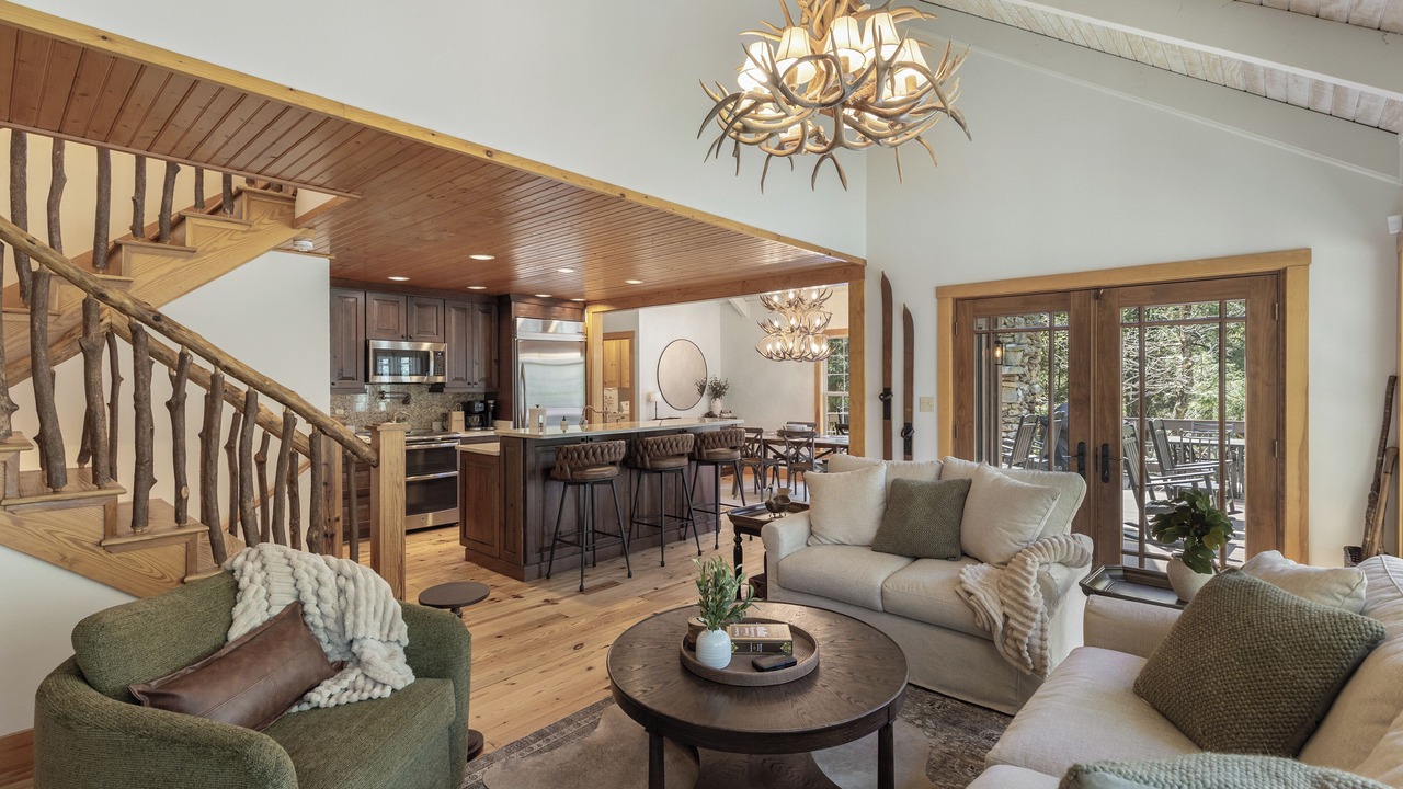 Photo of Bedroom in Lake Toxaway