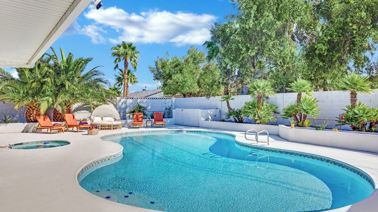 Photo of Outdoor in Royal Crest Rancheros