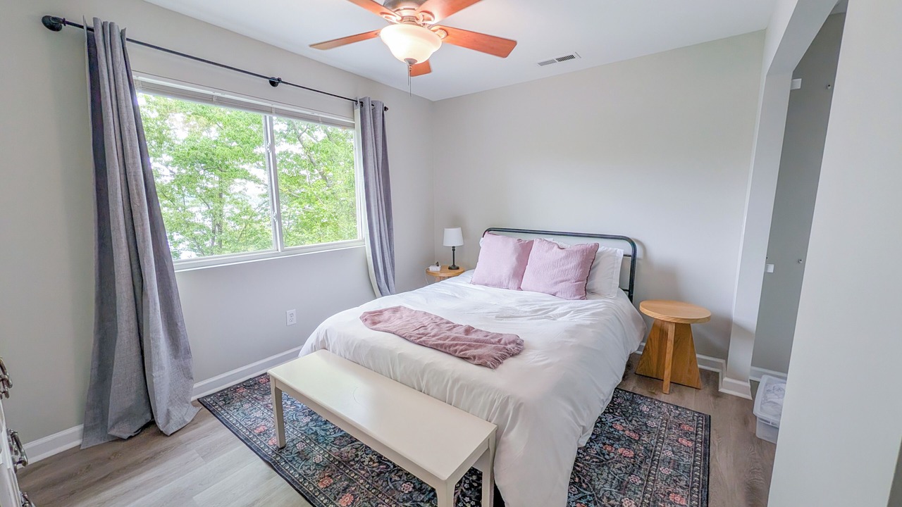 Photo of Bedroom in Crane Hill