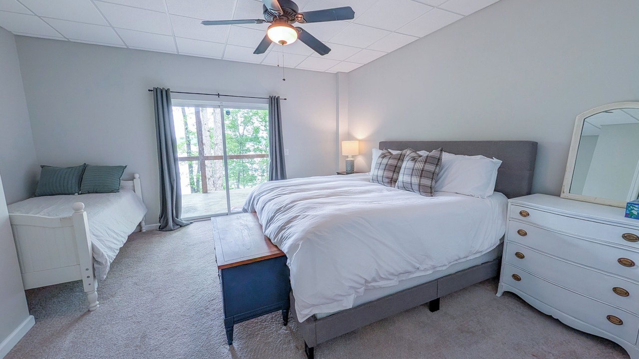 Photo of Bedroom in Crane Hill