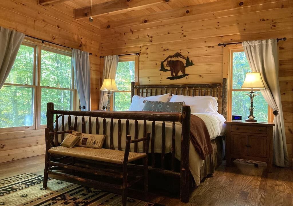 Photo of Bedroom in Cataloochee Ranch