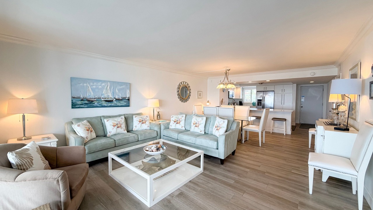 Photo of Livingroom in Punta Rassa