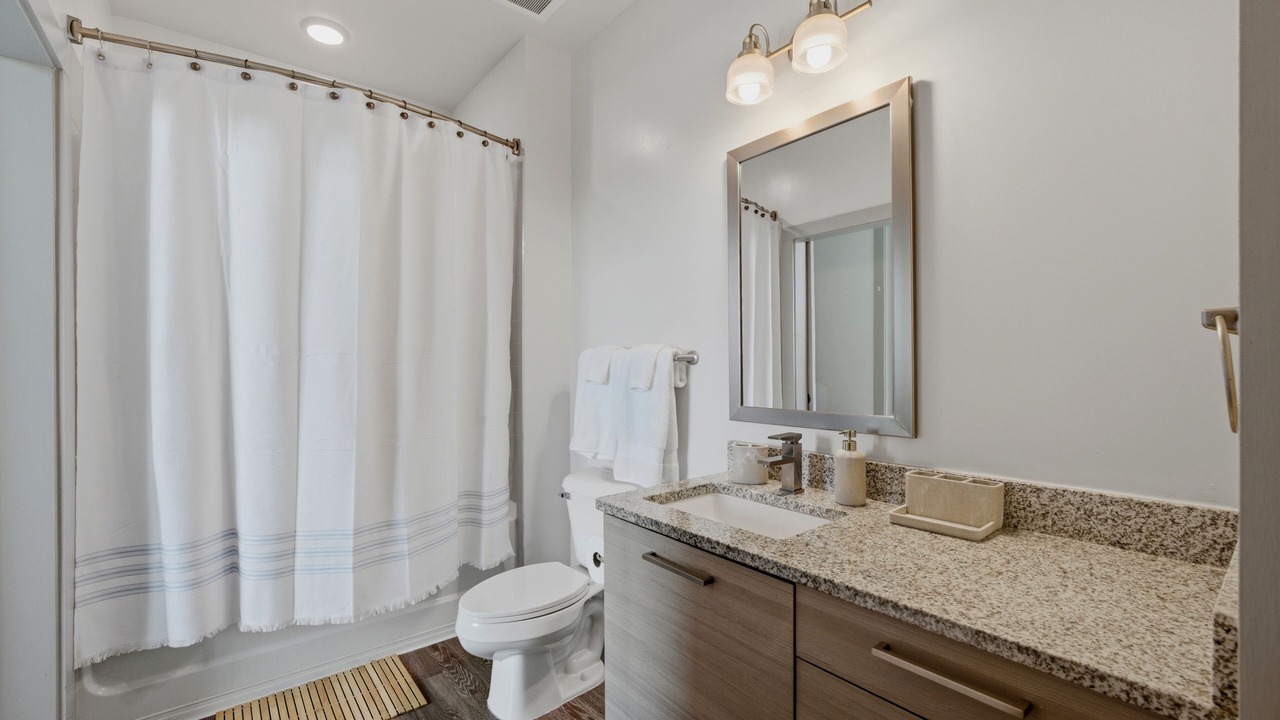 Photo of Bathroom in Peachtree Center