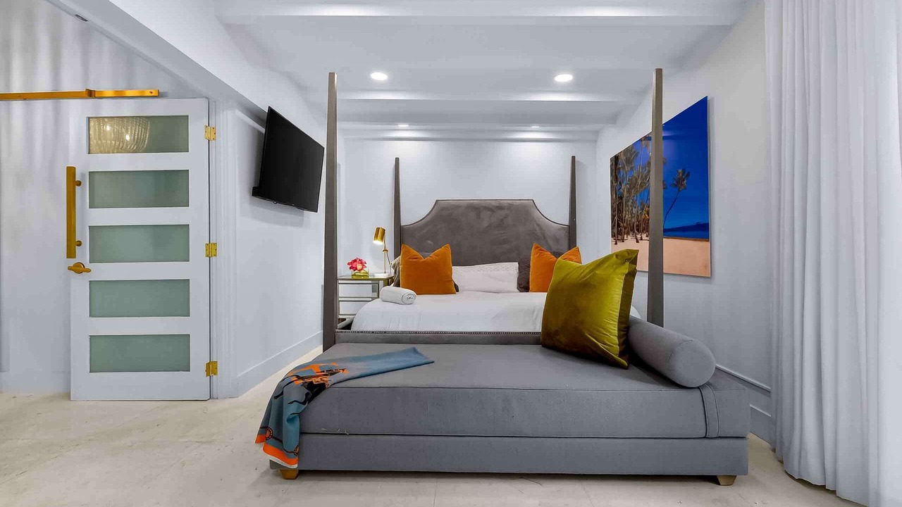 Photo of Bedroom in Miami Shores