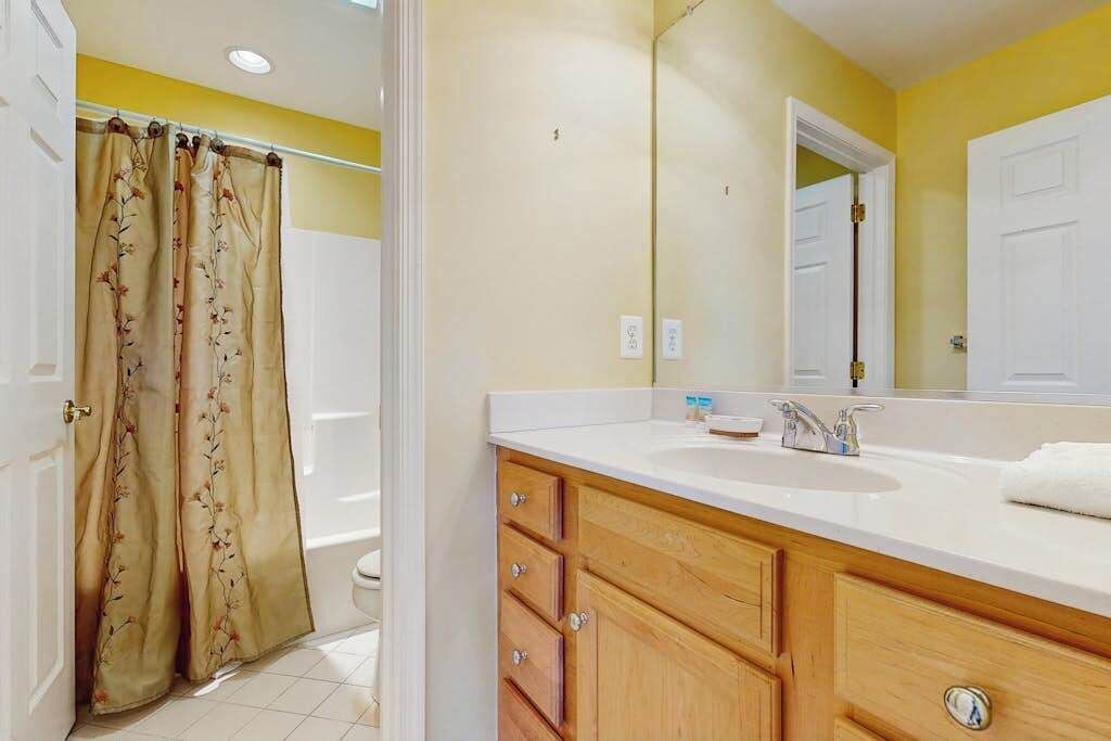 Photo of Bathroom in Sun Ridge