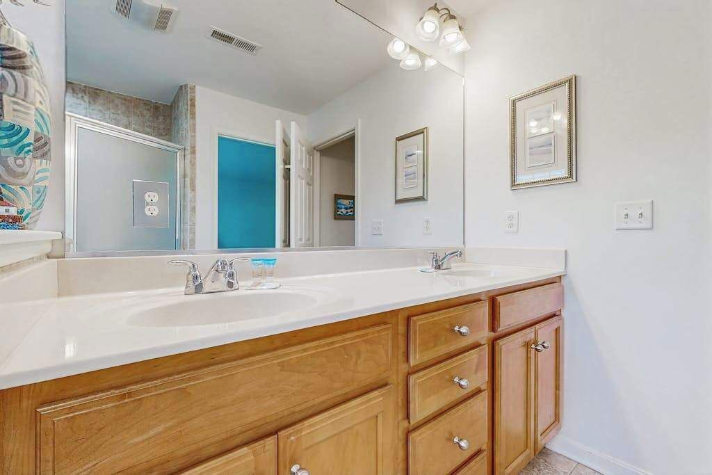 Photo of Bathroom in Sun Ridge