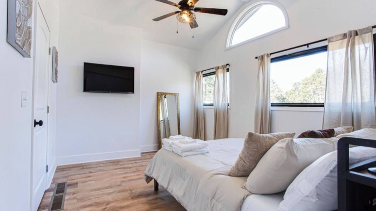 Photo of Bedroom in College Park