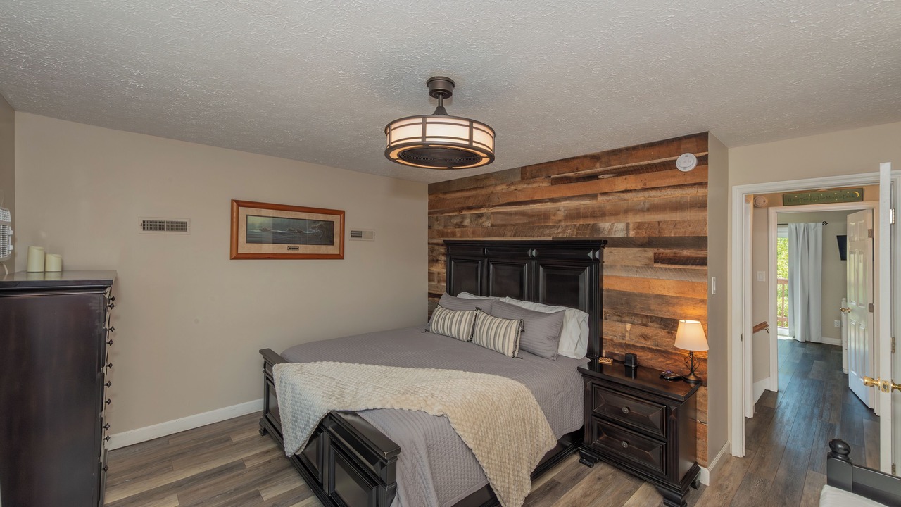 Photo of Bedroom in Sevierville