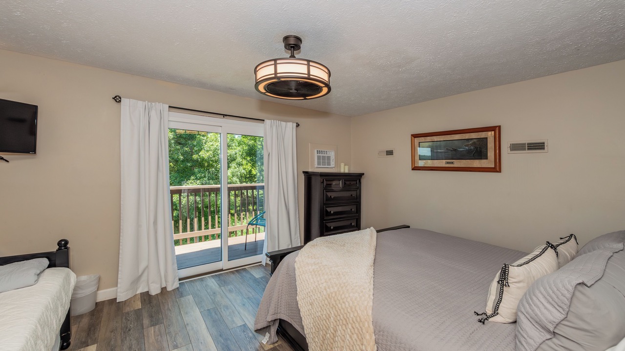 Photo of Bedroom in Sevierville