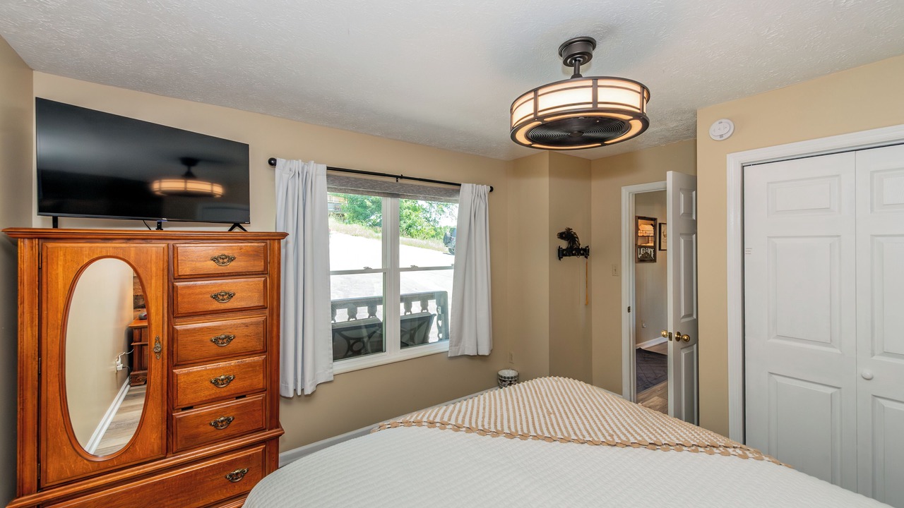Photo of Bedroom in Sevierville