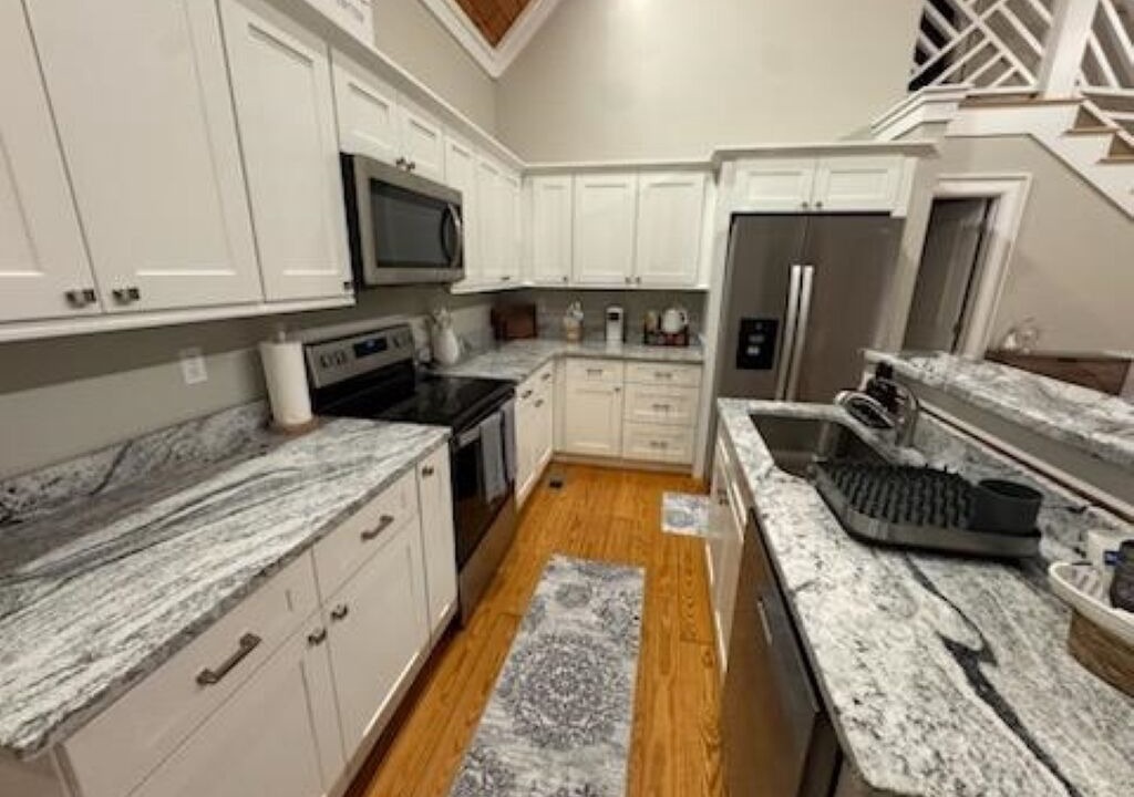 Photo of Kitchen in Guntersville