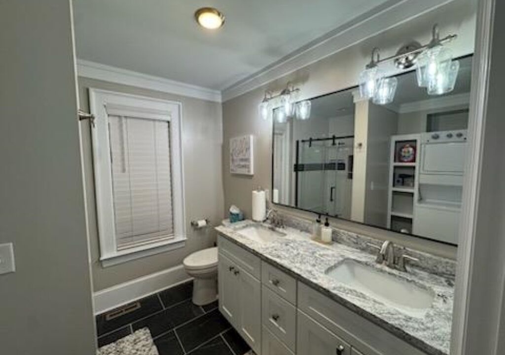 Photo of Bathroom in Guntersville
