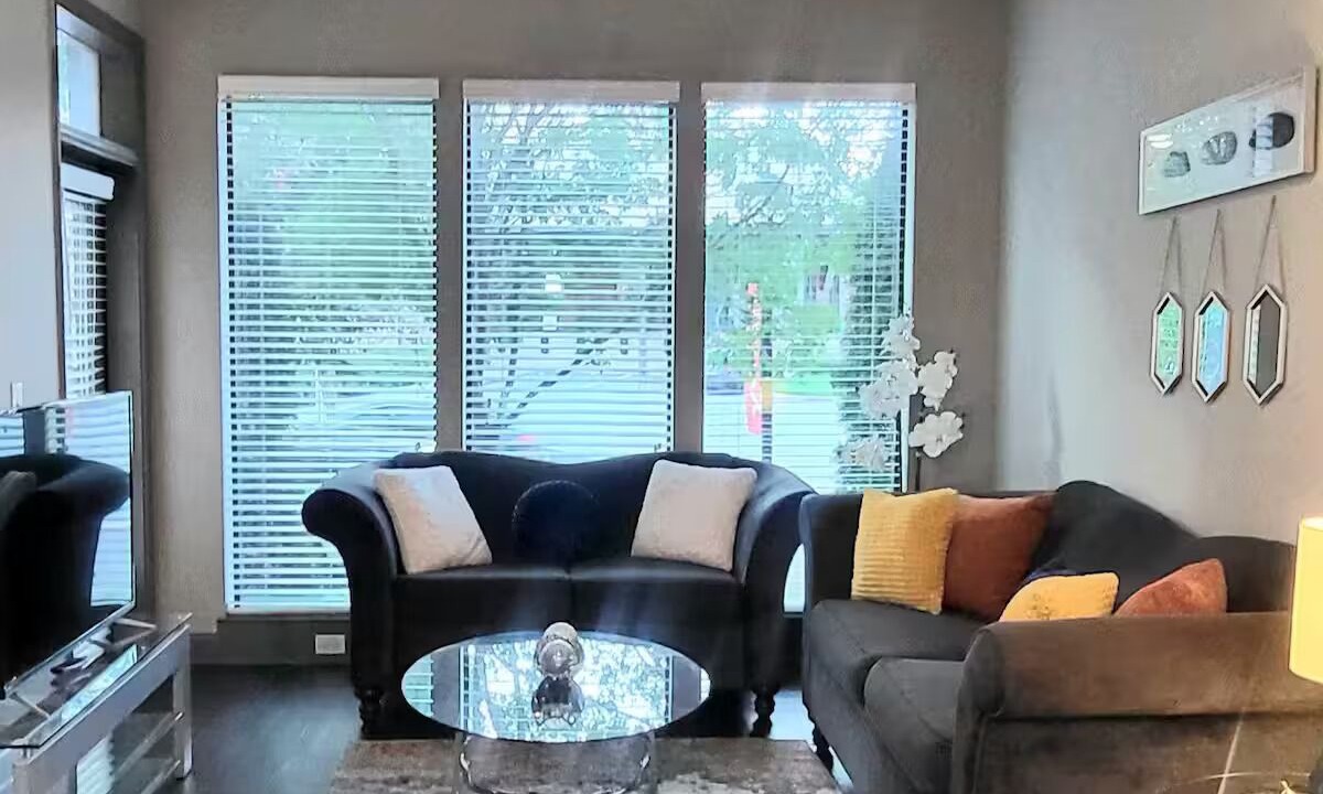 Photo of Livingroom in Loring Heights