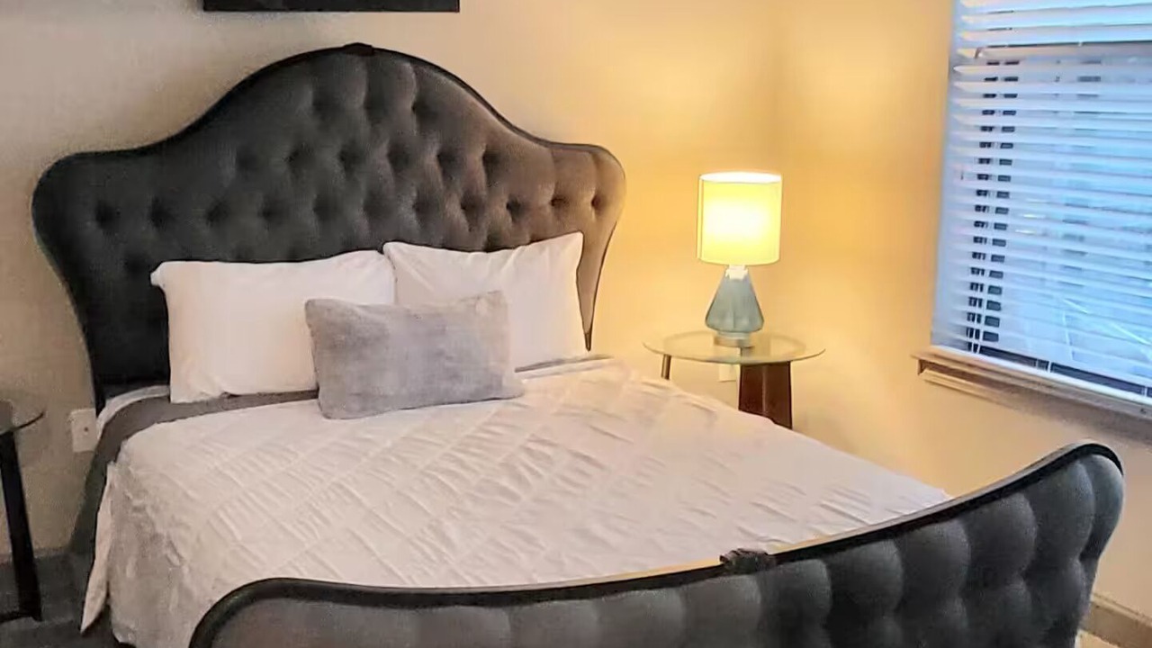Photo of Bedroom in Loring Heights