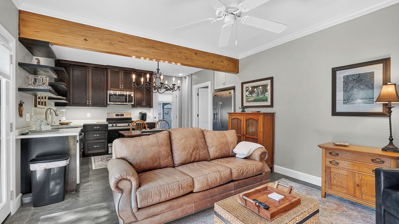 Photo of Livingroom in Saint Simons Island