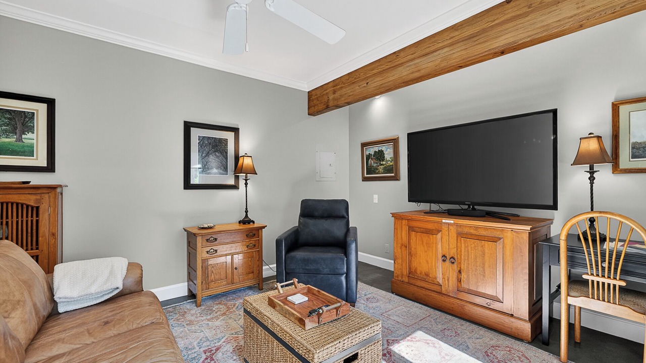 Photo of Livingroom in Saint Simons Island