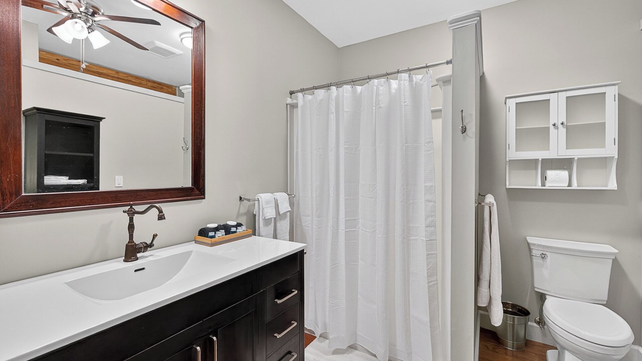 Photo of Bathroom in Saint Simons Island