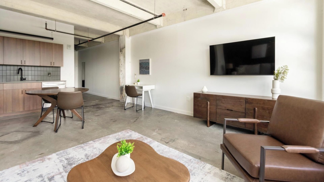 Photo of Livingroom in Urban Core