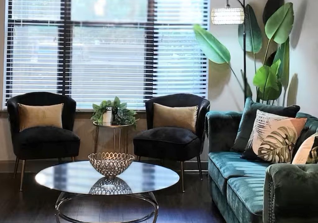 Photo of Livingroom in Loring Heights