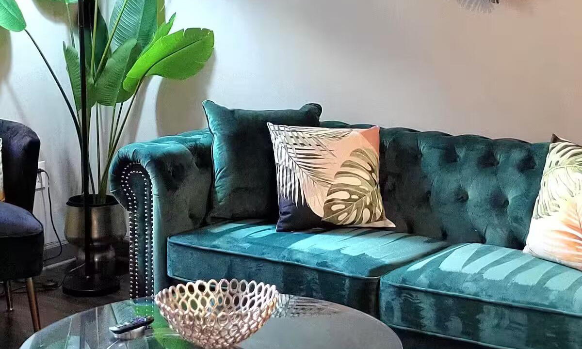Photo of Livingroom in Loring Heights