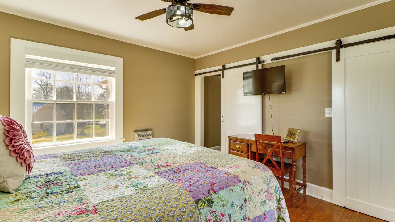 Photo of Bedroom in Lineville