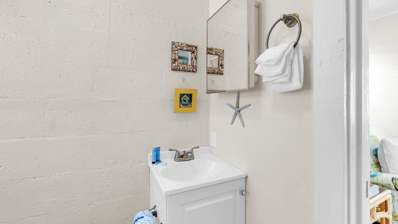 Photo of Bathroom in Laguna Beach