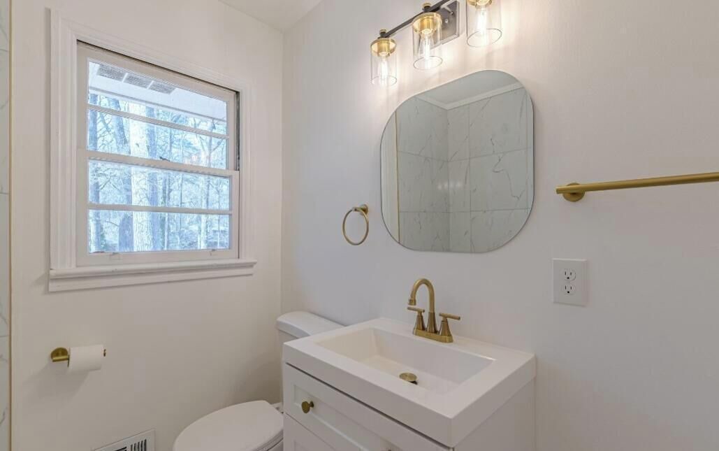 Photo of Bathroom in Church Street