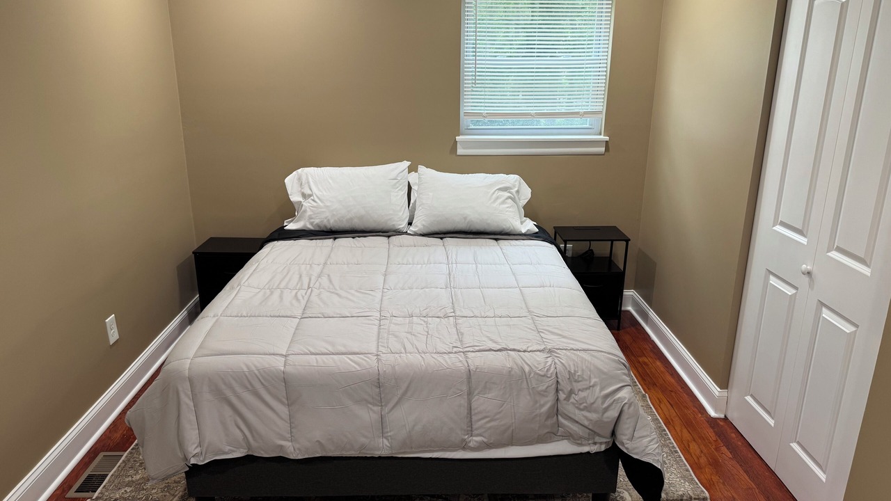 Photo of Bedroom in Forest Park