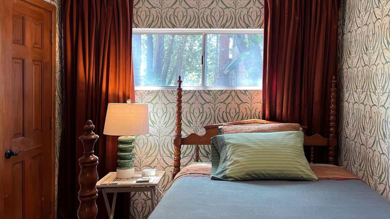 Photo of Bedroom in Cedar Glen