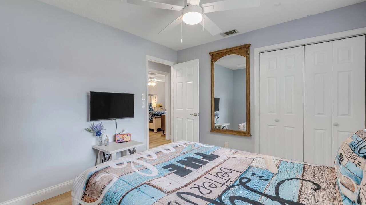 Photo of Bedroom in Florida Shores