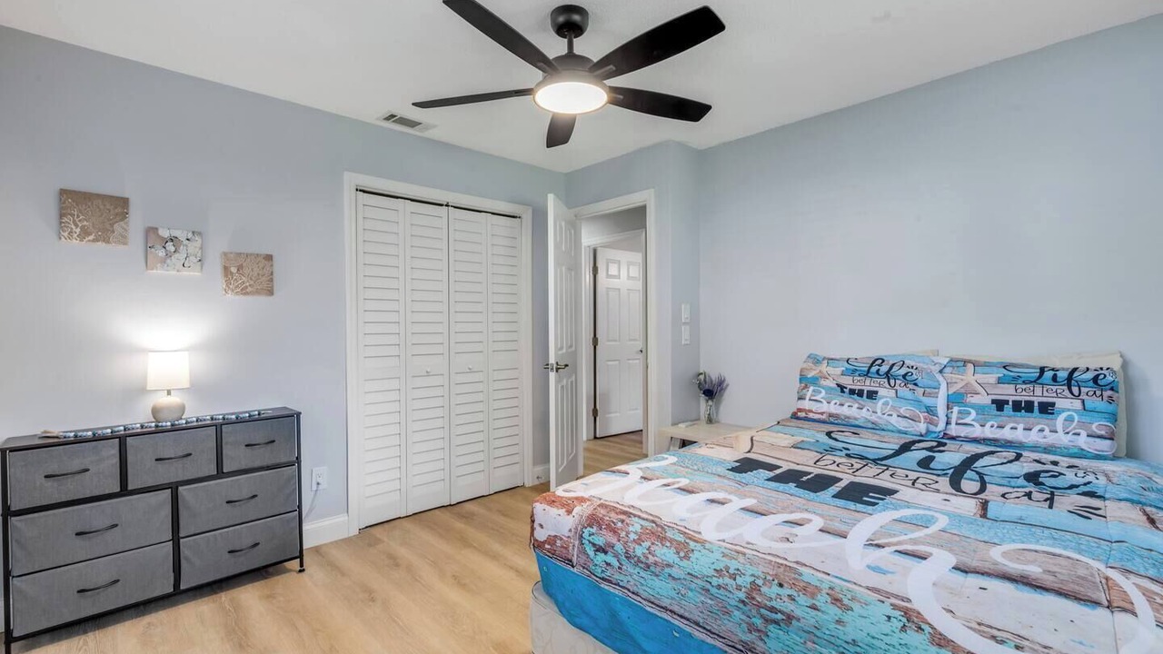 Photo of Bedroom in Florida Shores