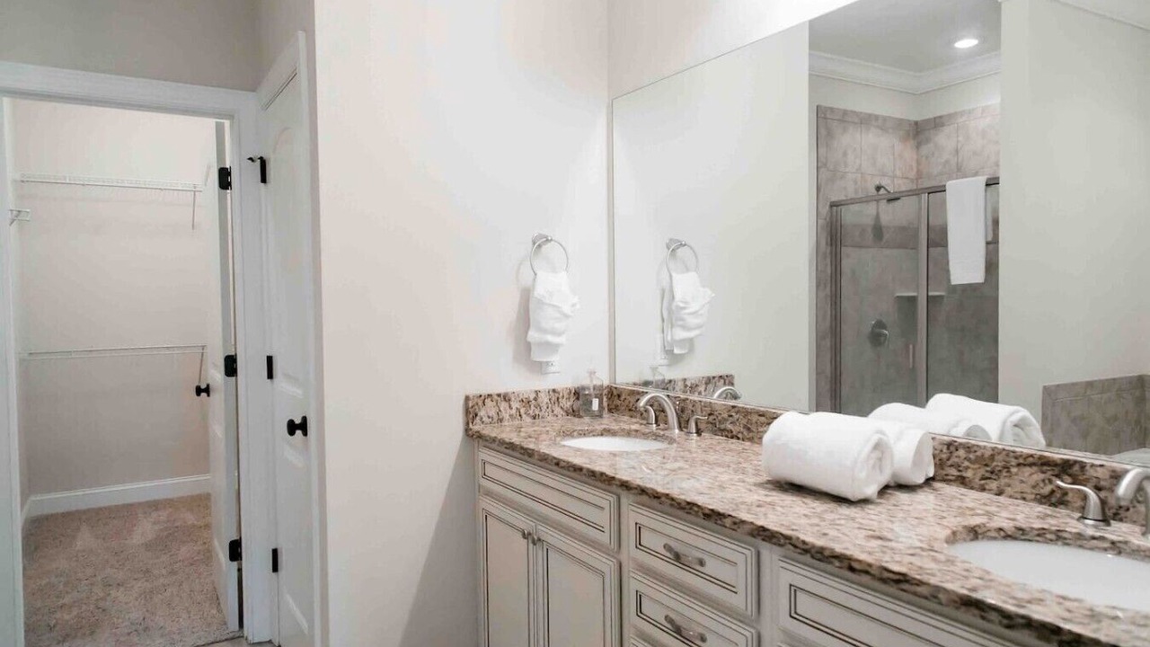 Photo of Bathroom in Saint Simons Island