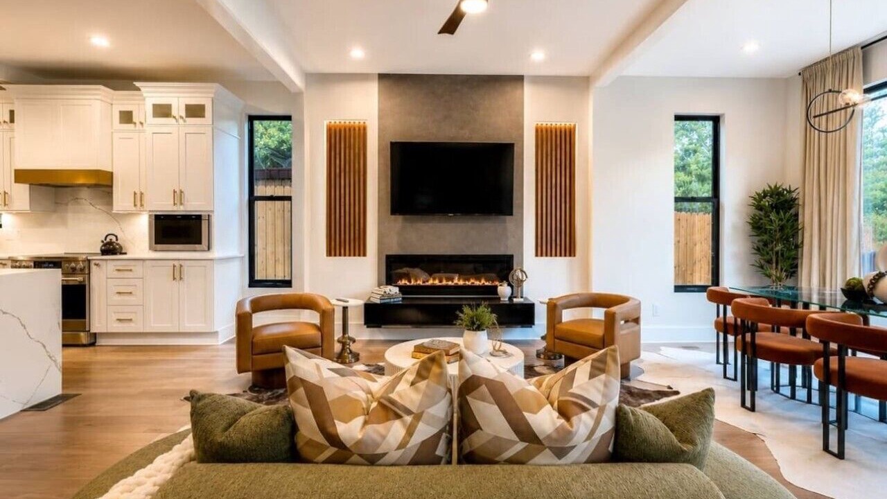 Photo of Livingroom in Loring Heights