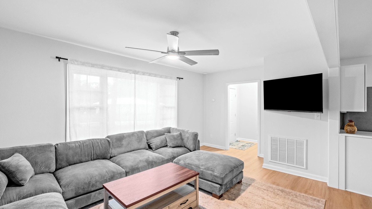 Photo of Livingroom in Mossy Oaks