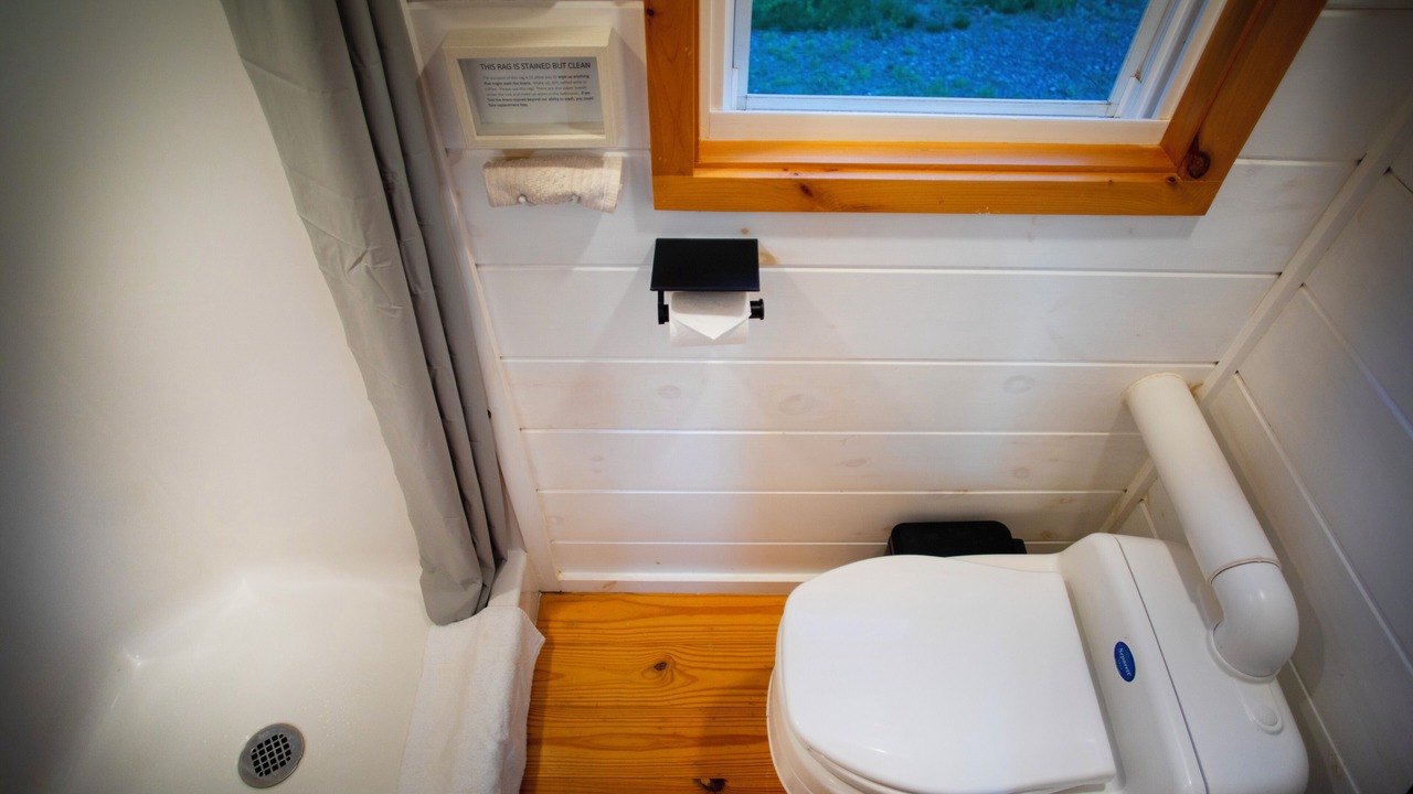 Photo of Bathroom in Alexander