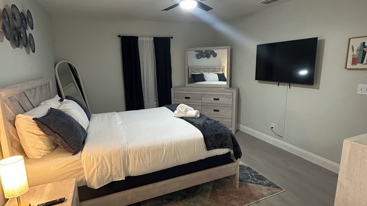 Photo of Bedroom in Westside